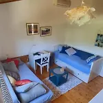Charming Near Apartman