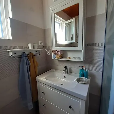 Charming Near Διαμέρισμα